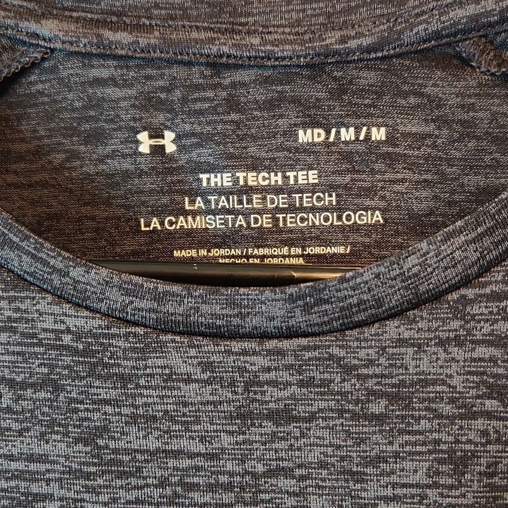 Under Armour The Tech Tee Women's T Shirt Size MD/M/M Charcoal Gray VERY NICE!! - Picture 5 of 7